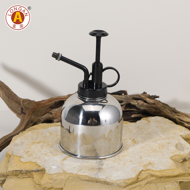 Wholesale Small Water Can Dispenser Pump Plastic Galvanized Metal Watering Can Indoor Plants for Indoor and Outdoor Kid Planting