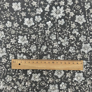 Beau Design Lourd Perlé Dentelle Tulle Maille Brodé Perles Paillettes Tissu Beige Blanc Sequin Tissu pour Robes De Mariée - Product Image 5