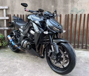 Moto sportive Kawasaki Z1000 1000cc d'<span class=keywords><strong>occasion</strong></span> haute performance à vendre - Faible kilométrage et excellent état - Product Image 5
