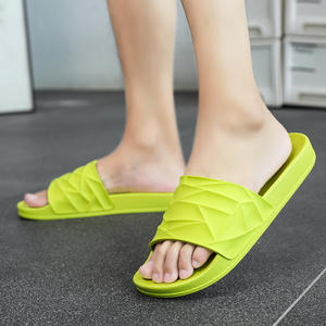 BreezeStep: Горячая распродажа! Мужские шлепанцы из ПВХ с мягкой подошвой для дома и улицы, дизайнерские тапочки-слайды для мужчин - Product Image 5