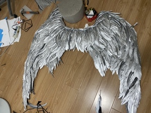 <span class=keywords><strong>Costume</strong></span> da <span class=keywords><strong>Angelo</strong></span> con Ali di Piume Argentate, Tuta Riflettente per Passerella, Outfit per Feste Rave e Cosplay per Donne - Product Image 6