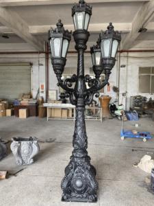 Декоративная алюминиевая лампа в натуральную величину - Product Image 5