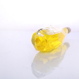 Garrafa de Bebida de Vidro Transparente de 350ml 500ml 25oz Luxuosa e em Forma de Cristal para Atacado - Product Image 6