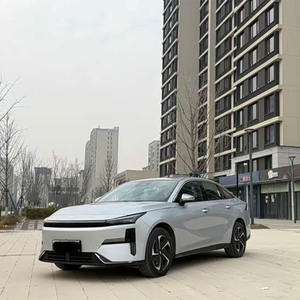 Geely Galaxy L6 2025 EM i 140km Excellent état Prix compétitif Excellent rapport qualité-prix pour la <span class=keywords><strong>Russie</strong></span> et l'Asie centrale - Product Image 1