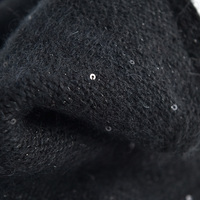Chapeau d'hiver chaud en laine tricotée pour femme avec longs lacets, détails de paillettes et cache-oreilles – Vente en gros