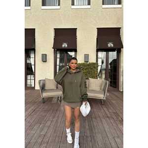 Sudadera con Capucha Color Caqui para Mujer con Diseño Bordado en E - Product Image 3