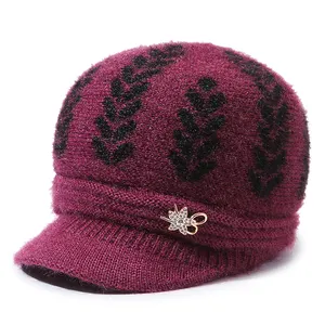 winter warm knit beret Winter thick warm middle-aged and elderly mother hat Outdoor Warm Hat