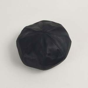 Nouveau Béret en Simili Cuir Doux Effet Peau de Mouton 2024 pour Femme – Chapeau Simple Style Nuage pour Automne Hiver - Product Image 6