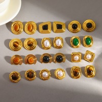 Boucles d'oreilles clous en acier inoxydable style rétro avec pierre naturelle œil de tigre, plaquées or 18 carats, géométriques et tendance, avec perles – Vente en gros