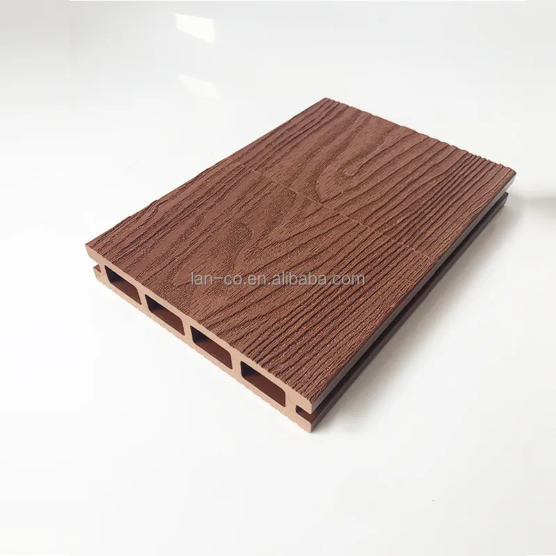 Amostra livre de grão de madeira em relevo 3d, chão wpc de madeira ao ar livre, decalque composto