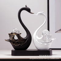 Schwan Kreatives Luxuriöses Hochwertiges Handbemaltes Epoxidharz Tier-Volkskunst Skulptur Ornament Licht Wohnzimmer Weinschrank