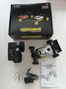 Coche RC <span class=keywords><strong>JBL</strong></span> <span class=keywords><strong>1</strong></span>/24 4x4 de Alta Velocidad con Motor con Escobillas/Sin Escobillas 2.4G, Vehículo RC Todoterreno a Escala Completa Equipado con Chasis de Aleación de Aluminio 6061 - Product Image 4