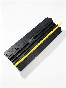 Rampa Protectora de Cables de Goma de Alta Resistencia de 2 Canales para Eventos al Aire Libre y Carreteras de Tráfico, Venta al Por Mayor de Fábrica - Product Image 1