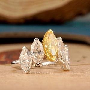 Anillos de Diamantes de Joyería Fina que Combinan Diseño Contemporáneo y Artesanía Tradicional con Diamantes Brillantes - Product Image 5