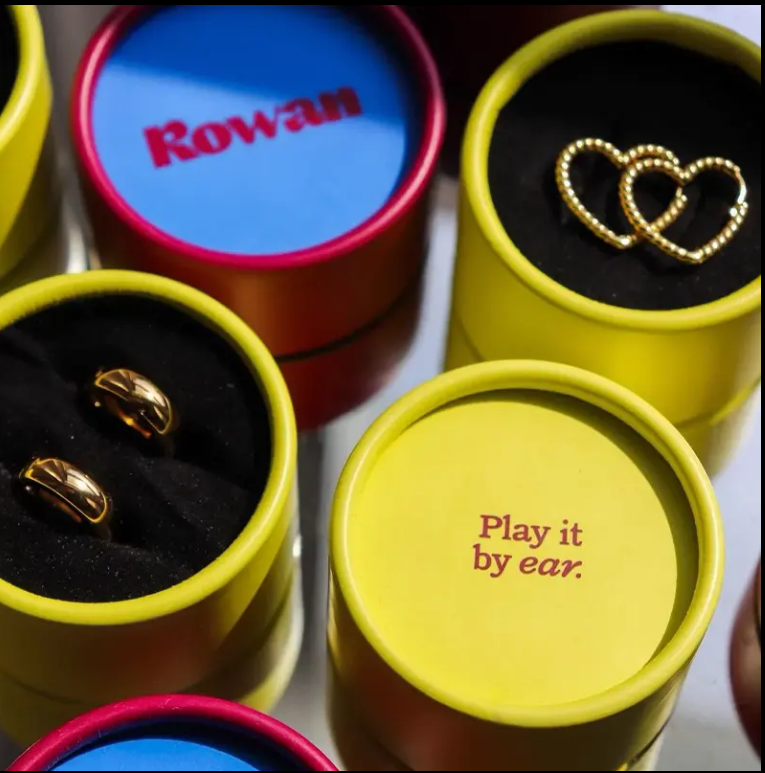 Custom Biodegradable Recyclable Digital Printing Round Paper Cylinder Jewelry Box Candle Tube Packaging Rings Earrings Necklaces