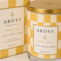 Arovi - Bougie parfumée au miel et au yuzu en verre jaune à carreaux de 200 g avec couvercle doré et boîte cadeau pour la vente au détail