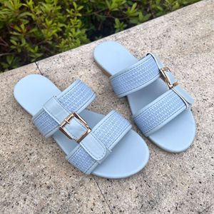 2026 Summer New Casual Flat Bottom Large Fashion <b>Slippers</b> for Women Metal Buckle Decorative Beach Sandals Wholesale - Product Image 4