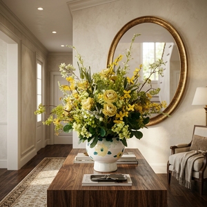 Bouquet Artificiale di Ranuncoli Giallo Pallido, Set Floreale Finto Verde e Bianco con Vaso in Ceramica Dipinto a Mano - Product Image 4