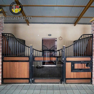 Avrupa Yüksek Kaliteli At Ahırı Açık Alan Çiftliği Taşınabilir Galvanizli Çin At Ahırı Ön Paneli Salıncaklı Kapılı - Product Image 5