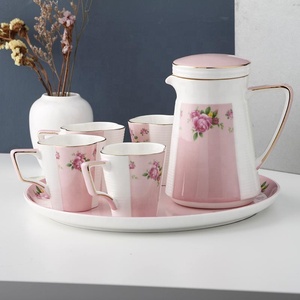 Set di tazze da tè Royal Garden Flower set di tazze da caffè e da tè con farfalla in porcellana Fine Bone China di lusso - Product Image 5