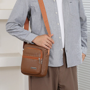 Opjingpin Borsa a tracolla da uomo in pelle PU, piccola e resistente, <span class=keywords><strong>per</strong></span> viaggi d'affari, <span class=keywords><strong>regali</strong></span> <span class=keywords><strong>per</strong></span> ragazzi, <span class=keywords><strong>regali</strong></span> di Natale, <span class=keywords><strong>regali</strong></span> di <span class=keywords><strong>compleanno</strong></span> - Product Image 2