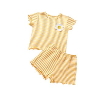 Abbigliamento per <span class=keywords><strong>Bambina</strong></span>, Completo Estivo per Bimba, Top con Fiocco a Maniche Corte e <span class=keywords><strong>Pantaloncini</strong></span> con Volant, Set 2 Pezzi, 1-5 Anni - Product Image 1