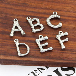 Pendentif <span class=keywords><strong>en</strong></span> acier inoxydable Lettre/Alphabet Lettre A-Z Pendentif à breloques Ensemble <span class=keywords><strong>de</strong></span> perles <span class=keywords><strong>en</strong></span> vrac pour les résultats - Product Image 5