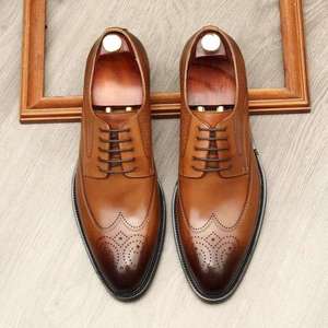 Nouvelles chaussures en cuir véritable brillantes et peintes à la main, best-sellers pour hommes, chaussures derby en cuir véritable pour hommes - Product Image 2