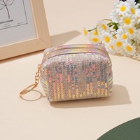 Haute valeur court cosmétique et stockage vent portefeuille nouvelles paillettes brodées mignon Portable avec fermeture à glissière en gros
