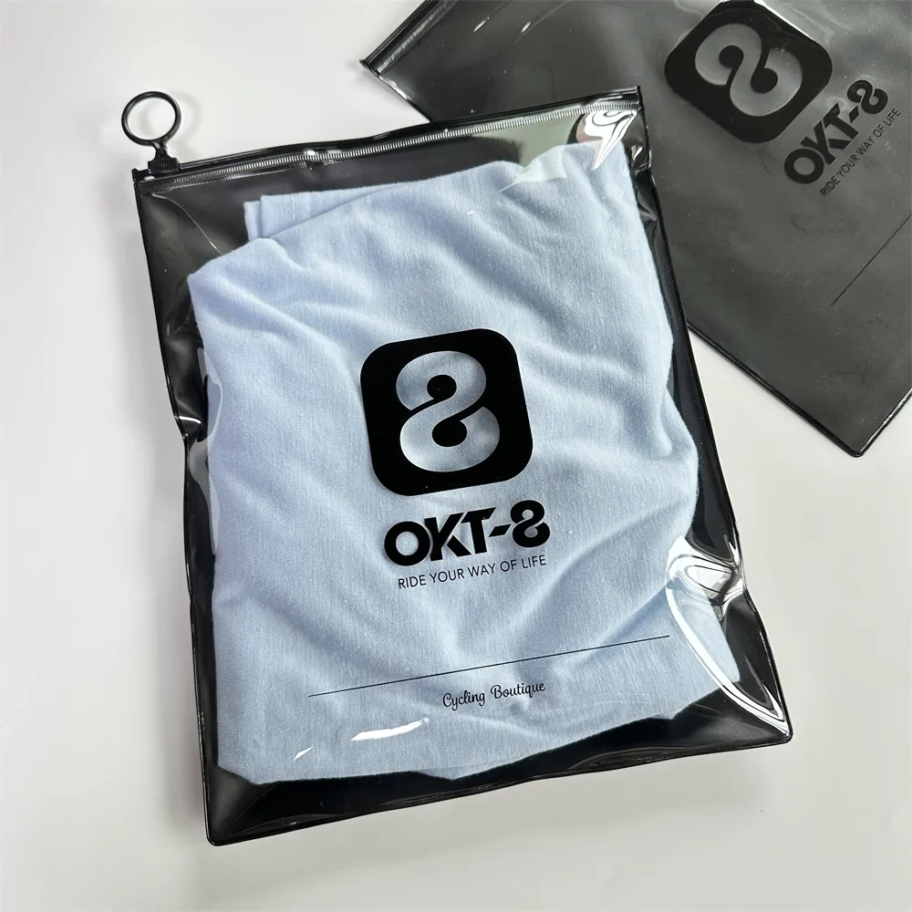 लक्जरी कस्टम प्लास्टिक pvc स्पष्ट जिपर बैग टी शर्ट जिप्लॉक पैकेजिंग बैग के साथ लोगो मोटी ज़िप पारदर्शी कपड़े पाउच