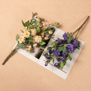 Bouquet de luxe de fleurs artificielles en soie de camélia à 5 branches de haute qualité pour salon, table à manger, mariage, festival - Product Image 5