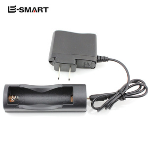 Le-Smart 18650 Battery Charger <b>5V</b> 1A Plug-In Charger For Standard Battery - Product Image 1