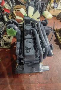 Komats'u Transmisión final Drive case Desmontaje del motor diésel de la caja de la transmisión del motor diesel de La SA6D155-4 - Product Image 6