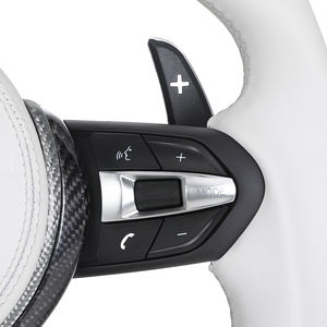 Volant en cuir blanc avec écran LED SOON TODA en fibre de carbone pour <span class=keywords><strong>BMW</strong></span> F10 F16 F20 F30 F31 F32 M3 F80 M4 F82 M2 F87 E88 E90 E92 - Product Image 5