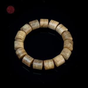 กำไลข้อมือไม้กฤษณาธรรมชาติทำมือ ลูทอง ขนาด 12 มม. เม็ดทรงกระบอก เกรด 2 เครื่องประดับไม้กฤษณา - Product Image 1