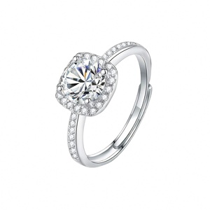 Bague de fiançailles en moissanite plaquée pour femmes, bague en argent sterling S925, bague en moissanite, petite bague de fiançailles en forme de cube de sucre - Product Image 1