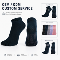 Chaussettes personnalisées brodées mignonnes en coton bambou et élasthanne, antidérapantes avec points en silicone, respirantes et à séchage rapide, idéales pour le yoga et le pilates, collection automne