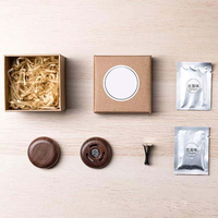 Diffuseur de parfum en bois pour grille d'aération de voiture, flacon rond en bois à clipser, désodorisant d'ambiance pour voiture, accessoire d'intérieur automobile, logo personnalisé