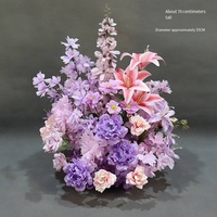 Composition florale haut de gamme en hydrangeas violets et fleurs blanches, chemin de table floral de 1 m, rangée de fleurs artificielles réalistes pour la décoration de scène de mariage