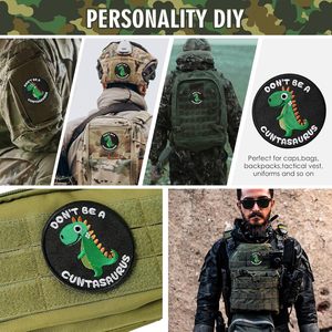 Patch brodé rond « Ne soyez pas un Cuntasaurus » avec fermeture auto-agrippante pour chapeau - Product Image 4