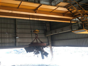 เครนสะพานเคลื่อนที่แบบแม่เหล็กไฟฟ้าคานคู่ ขนาด 10 ตัน 15 ตัน 20 ตัน 32 ตัน สำหรับลานจัดเก็บแผ่นเหล็ก - Product Image 5