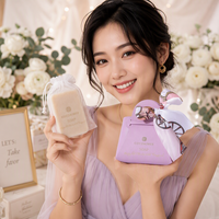 Coffret cadeau de savons artisanaux à la lanoline avec nœud en ruban de soie, parfum coco, pour le bain et le corps, idéal pour les mariages, les anniversaires, ou comme cadeau pour femme.