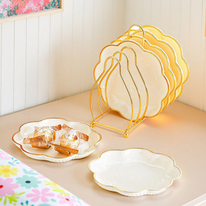 Assiette à fruits en plastique en forme de pétale, plat à collation de qualité alimentaire, plateau de service pour fête, design irrégulier, style moderne et luxueux - Product Image 5