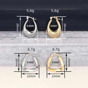 Pendientes de Oreja con Diseño Geométrico Triangular, Minimalistas, para Uso Diario - Product Image 4