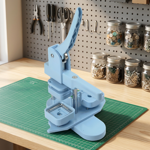 Máquina Manual para Hacer Botones de Plástico Cuadrados Azul Cielo de 50*50mm + 100 Piezas de Material Magnético + 100 Piezas de Papel en Blanco + Plantilla de Corte Nueva - Product Image 3