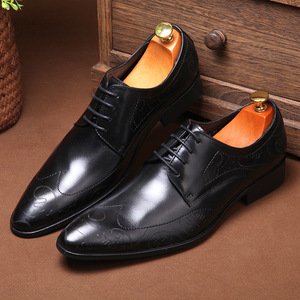 Mocasines de alta calidad hechos de cuero vacuno, ideales para negocios y desplazamientos, con suela suave para un uso casual cómodo para hombres. - Product Image 5