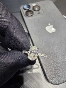 Anillo de Compromiso Alternativo de Platino con Diamantes, Acabado Pulido, Estilo Lujoso y Atemporal, 4g, Engaste de Puntas, Certificado IGI - Product Image 5