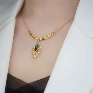 Collares de Moda con Cadena de Eslabones Chapados en Oro y Colgante de Hojas de Circonita para Mujer, Collar de Cuentas Pequeñas, Accesorios de Joyería - Product Image 3