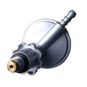 ตัวปรับแรงดันแก๊สเหลวซิงค์ R-LOK L90 พร้อมช่องต่อแบบหมุนขนาด 3/8" BSP สำหรับใช้ในบ้าน - Product Image 1