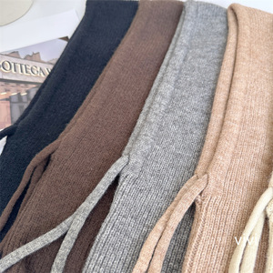 Nouvel ensemble d'hiver pour <span class=keywords><strong>femme</strong></span> : <span class=keywords><strong>cagoule</strong></span> tendance tout-en-un + casquette de baseball en tricot et pull combiné - Product Image 6